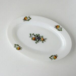 Oval platter, Arcopal, Fruits of France / Autumn Fruits pattern, 1970, Vintage